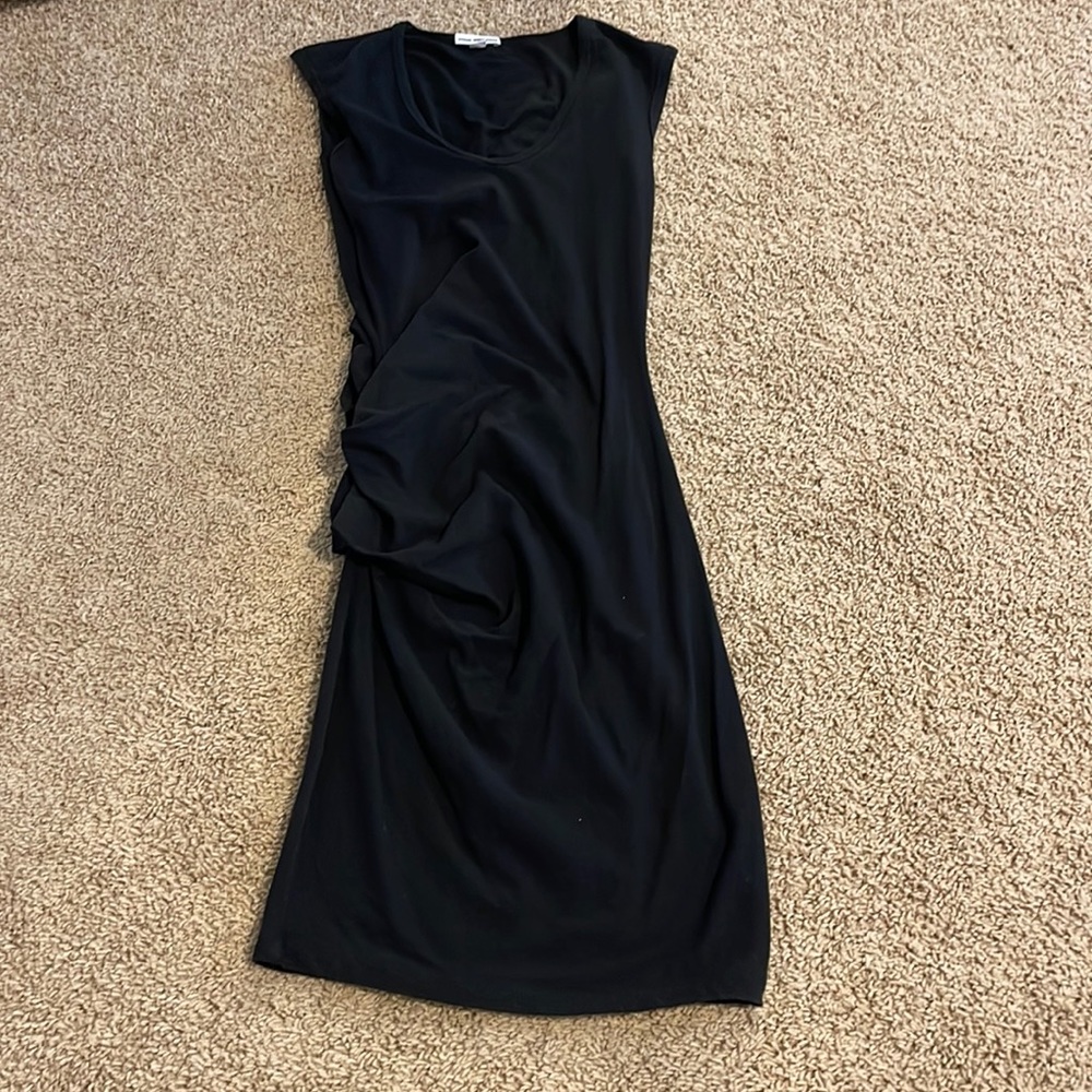 Black sleeveless dress